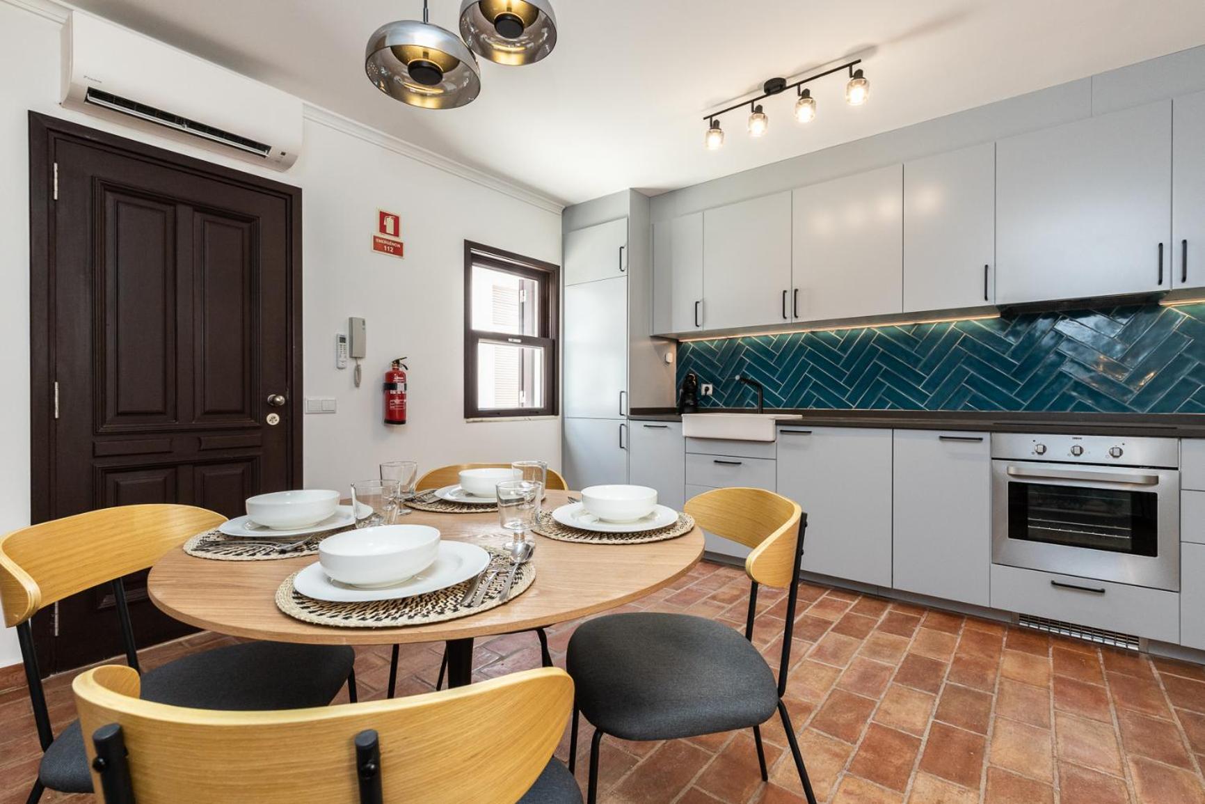 Holiday home New!! Cherry House - Traditional Townhouse In The Heart Of *