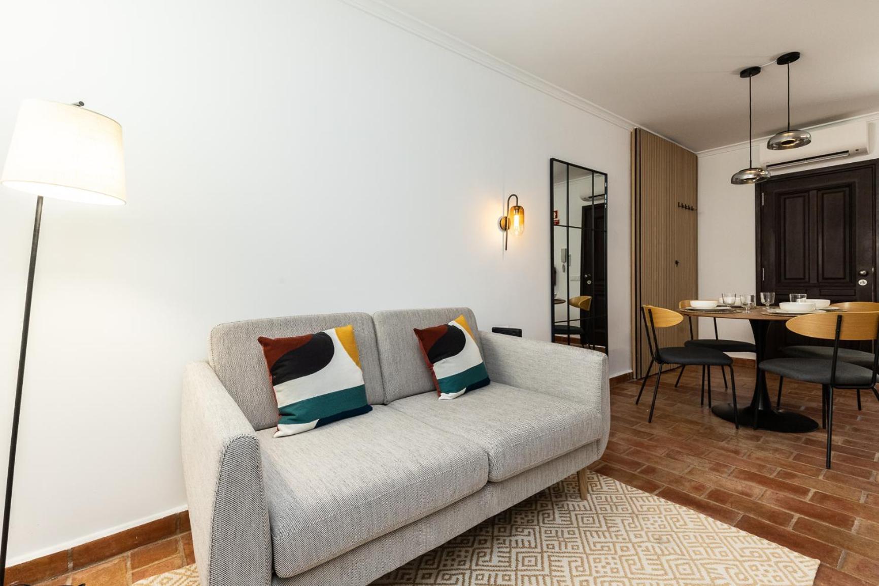 Holiday home New!! Cherry House - Traditional Townhouse In The Heart Of *